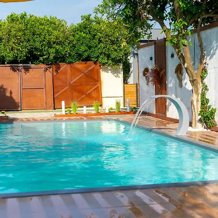 Collesium Garden Aparthotel
