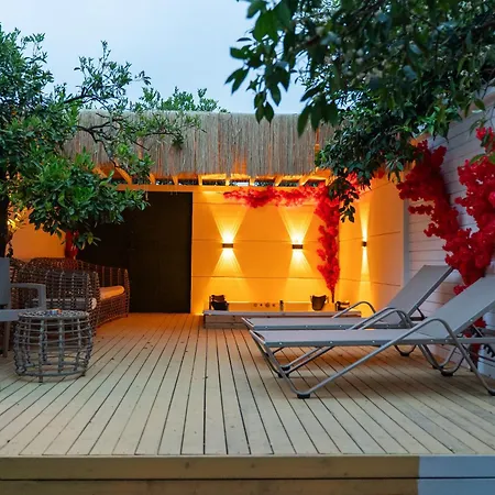 Collesium Garden 公寓式酒店