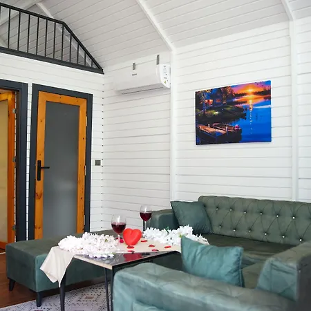 Collesium Garden Aparthotel