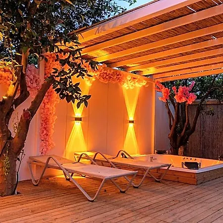 Collesium Garden Apart Otel 3*