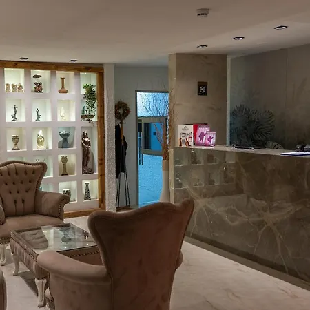 Collesium Garden 公寓式酒店 安塔利亚